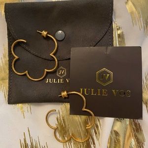 Medium Julie Vos Gardenia Hoop